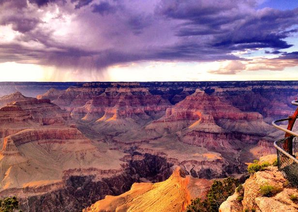 Atemberaubende Aussicht über den Grand Canyon