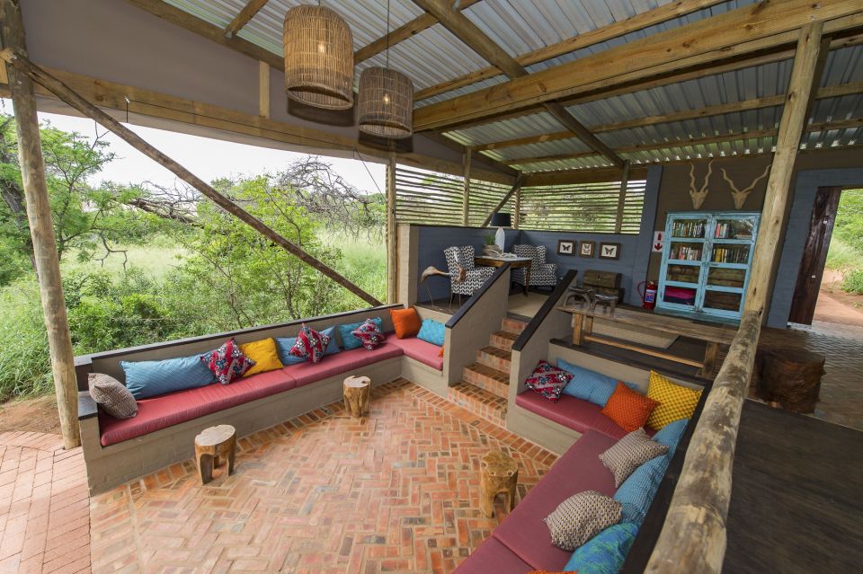 Lounge und Hauptbereich von der Zululand Lodge