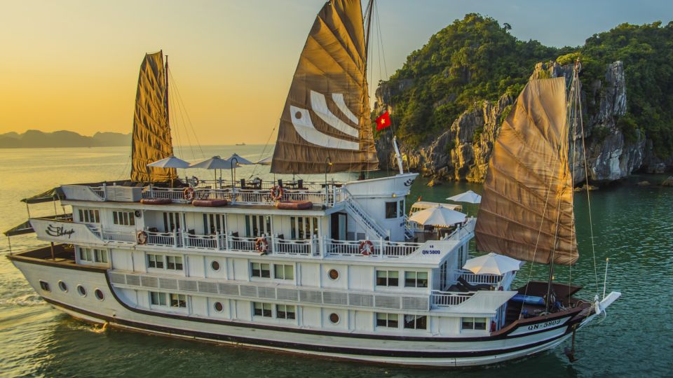 Bhaya Cruises in der Halongbucht