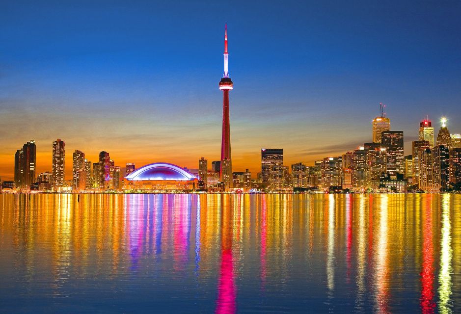 Toronto Skyline im Abendlicht