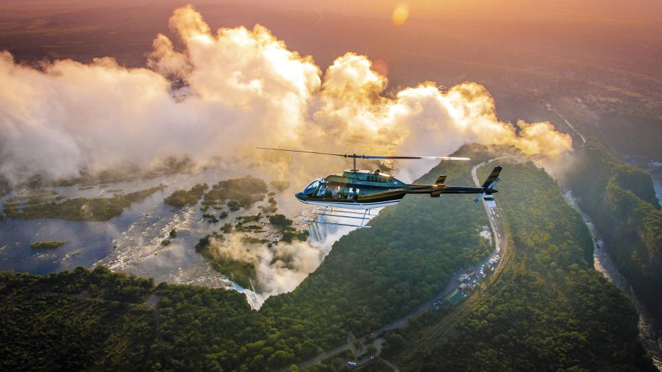 Helikopterflug über die Victoriafälle