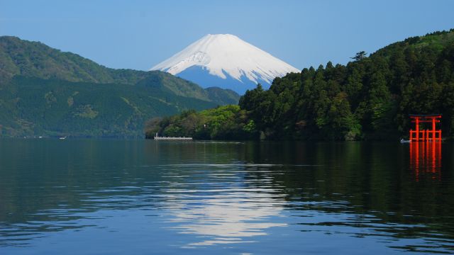 Blick auf den Mt. Fuji-san vom Ashi-See in Hakone