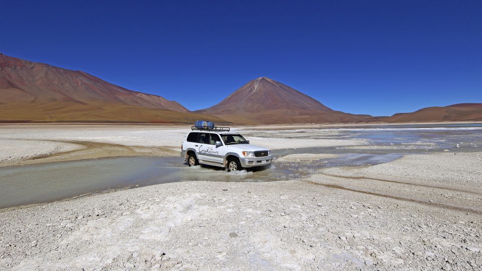 Per Allradfahrzeug durch das bolivianische Hochland