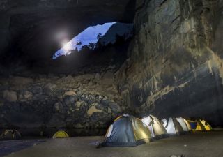 Hang En-Höhle – Zeltlager