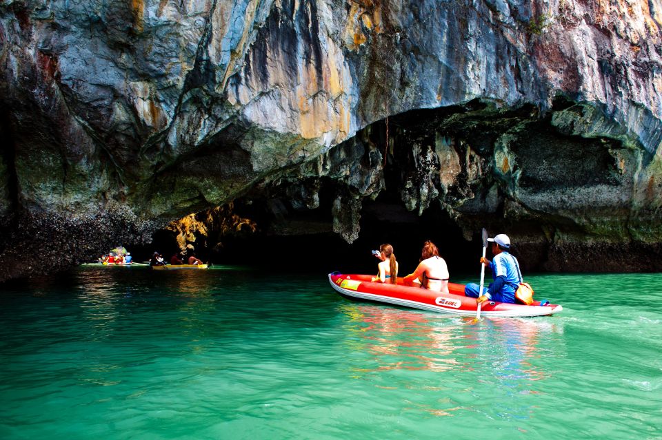 Kayaken an Thailands Küste