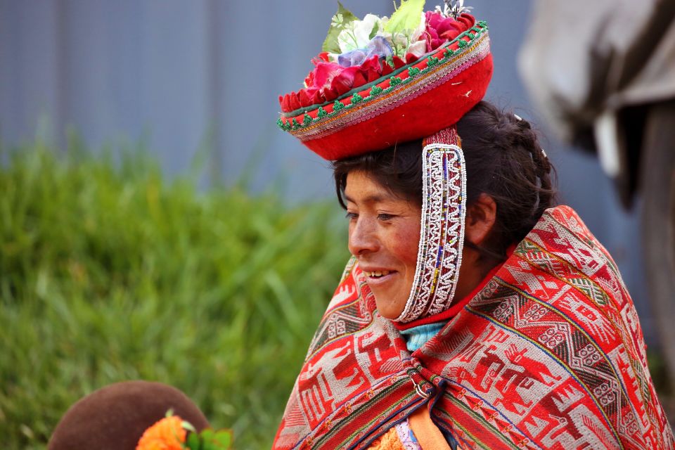 Frau in traditioneller Kleidung