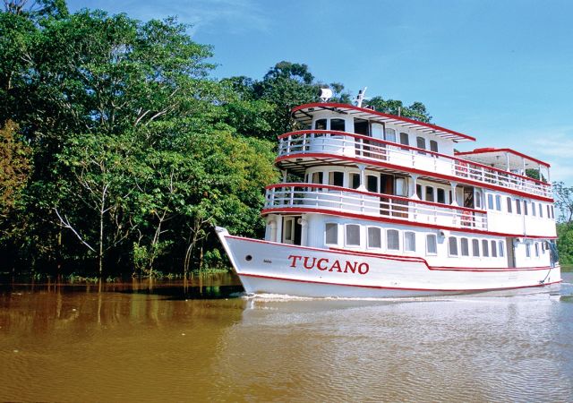 M/Y Tucano unterwegs im Amazonasregenwald