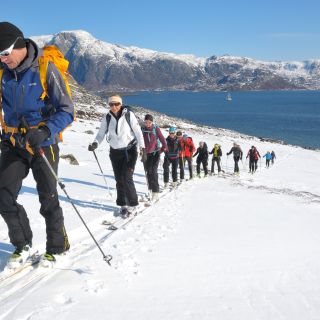 Mit Ski vom Meer direkt zum Gipfel: Hier im inneren Fjord nahe der grönländischen Hauptstadt Nuuk.