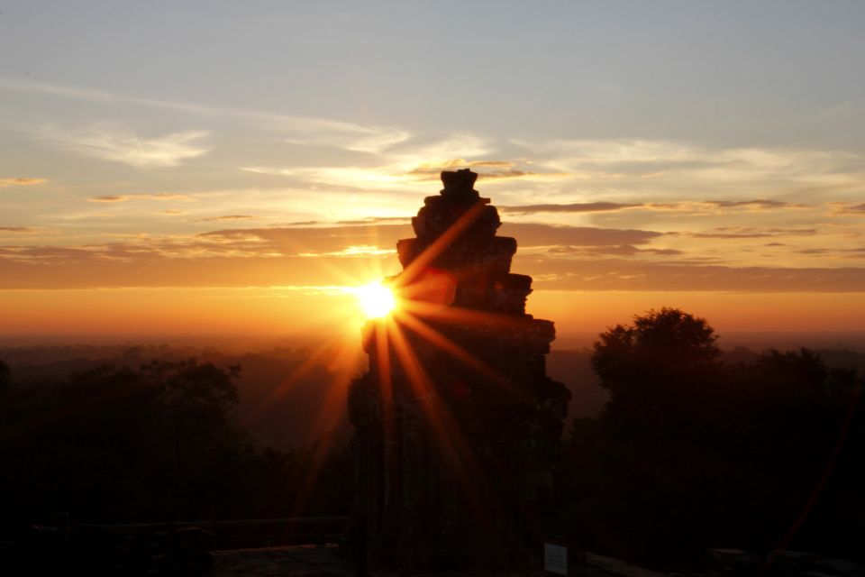 Sonnenuntergang in den Ruinen von Angkor