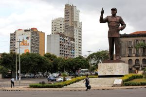 Statue von Samora Machel auf dem "Praça da Independência", Maputo