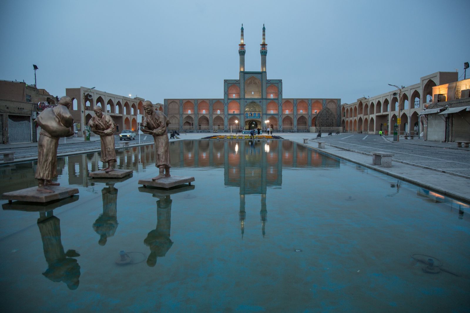 Blaue Stunde Amir Tschagmag-Platz, Yazd