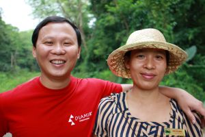 Im Cuc-Phuong-Nationalpark bei einer Führung durch die Primatenschutzstation