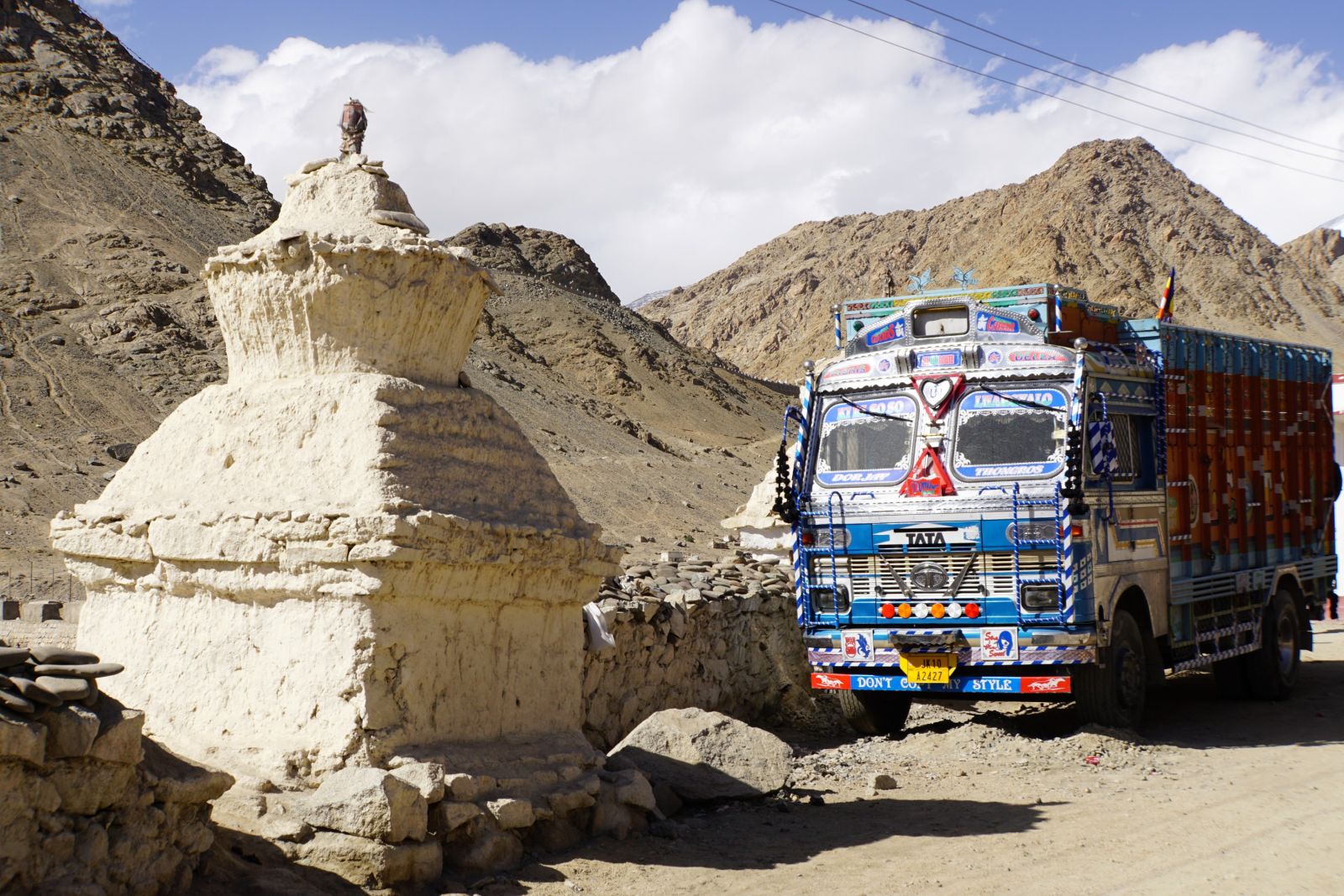 Giganten des Himalaya – eine etwas andere Trucker-Realität