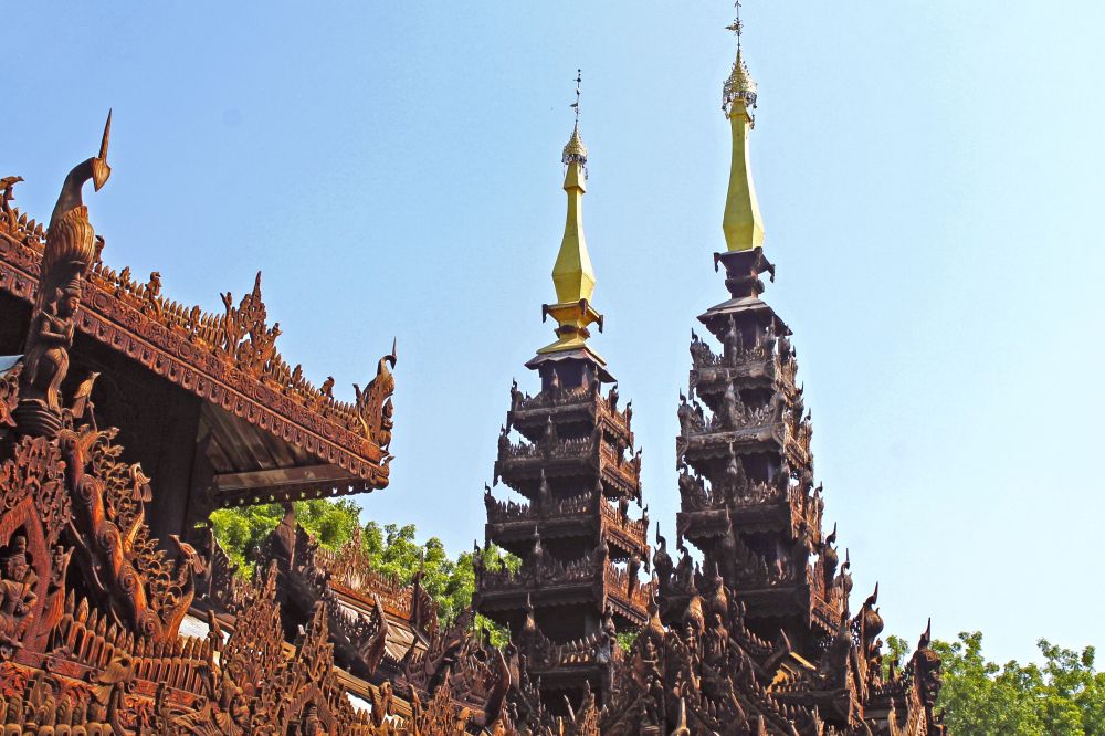 In Bagan findet sich auch das Myoe Duang Kloster mit seinen wunderbaren Holzschnitzereien.