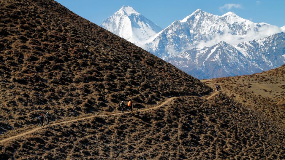 Imposante Eisriesen zum Greifen nah: Dhaulagiri (8167 m) und Tukuche Peak (6920 m)