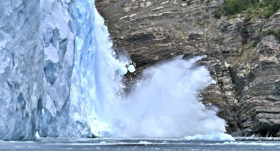Gletscherabbruch am Perito-Moreno-Gletscher