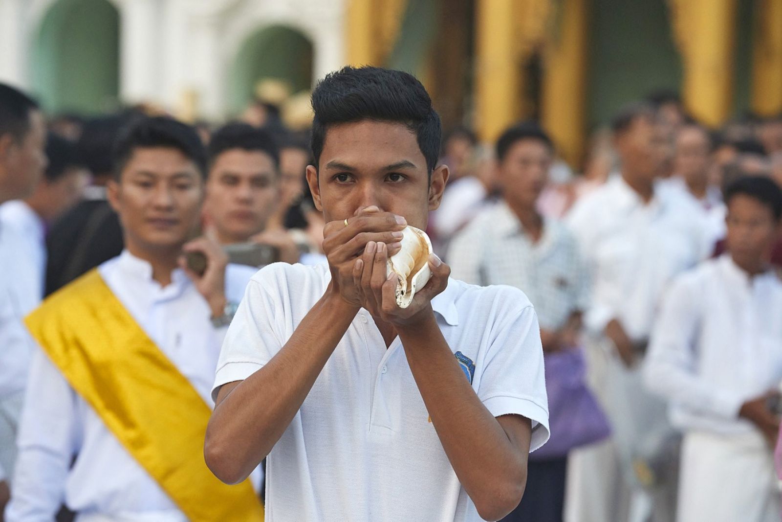 Festlichkeiten an der Shwedagon zum Vollmondfest