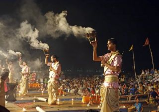 Aarti-Zeremonie in Varanasi