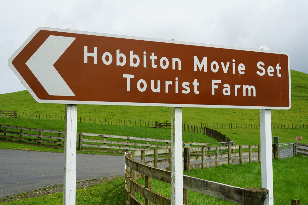 Zu Besuch in Matamata – Das berühmte Hobbiton Movie Set lädt seine Besucher zum Verweilen und Erkunden ein.