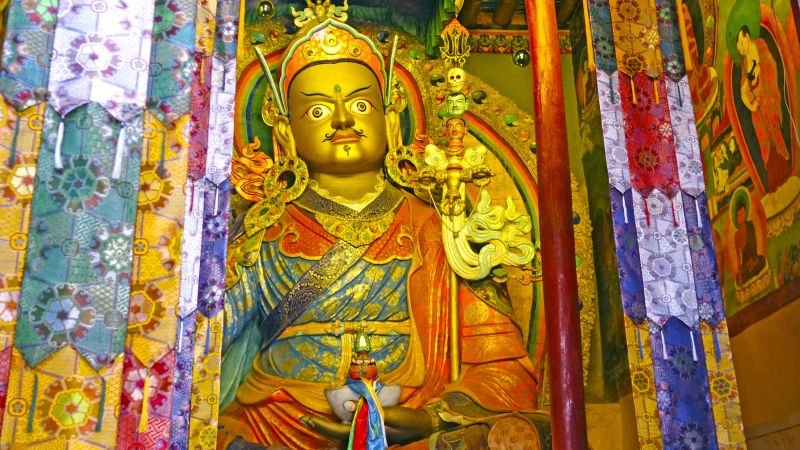Ladakh Markha Valley Padmasambhava im Hemis Kloster