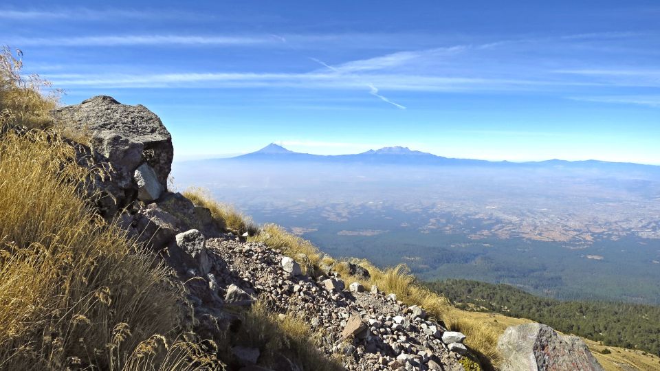 fantastischer Ausblick vom Malinche auf den Popocatepetl und Iztaccihuatl