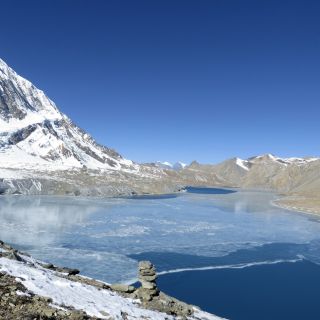 Tilicho-See (4970 m), einer der höchstgelegenen Seen der Erde