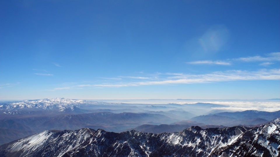 Herrliches Gipfelpanorama vom Jebel Toubkal.