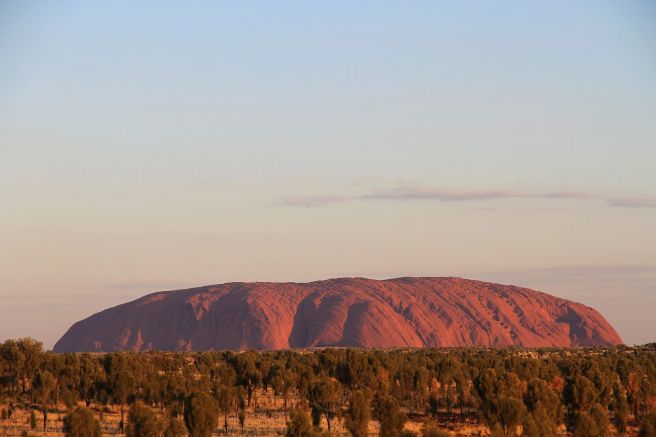 Uluru (Ayers Rock) im Sonnenuntergang – Eine etwas andere Perspektive