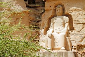 Buddha Maitreya in den Bingling-Grotten