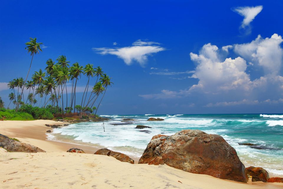 Schöner Sandstrand an Sri Lankas Ostküste