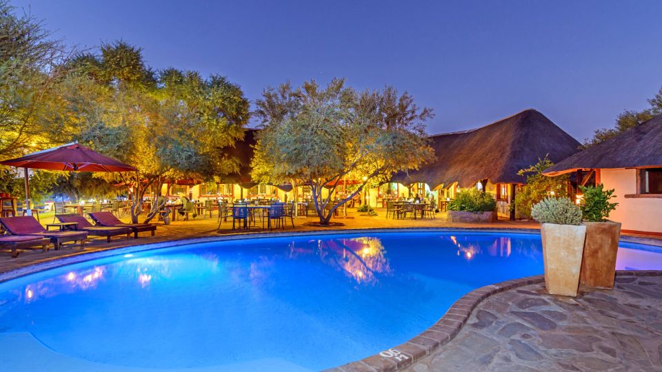 Namib Desert Lodge, Pool