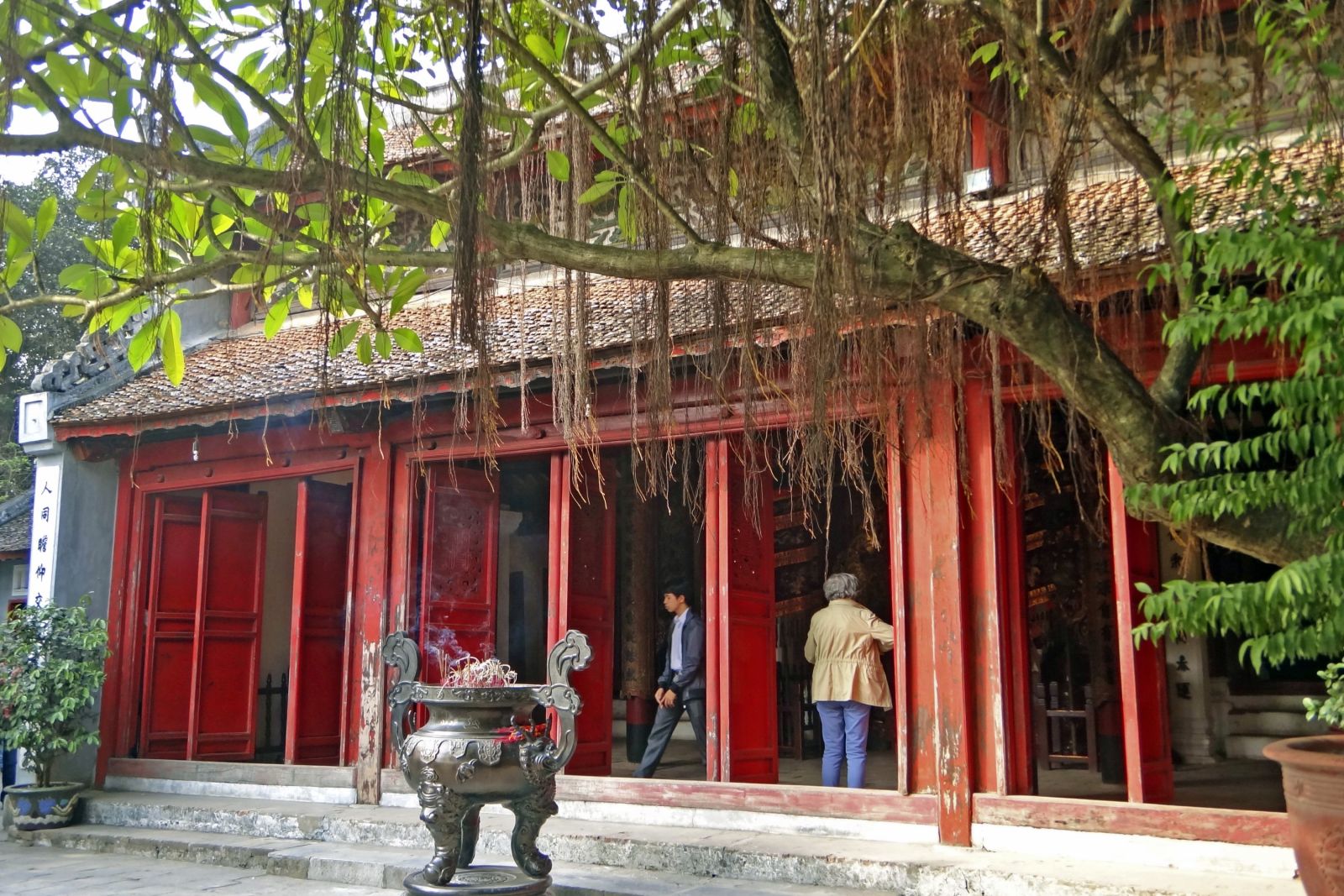 Im Tempel von Lao Cai im Norden Vietnams