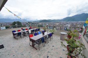 Blick auf Kathmandu von der Dachterrasse