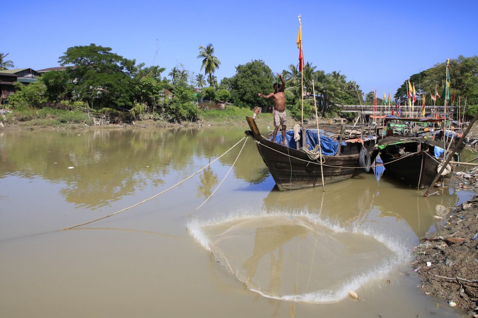 Kyauk Hto: Fischen im Fluss