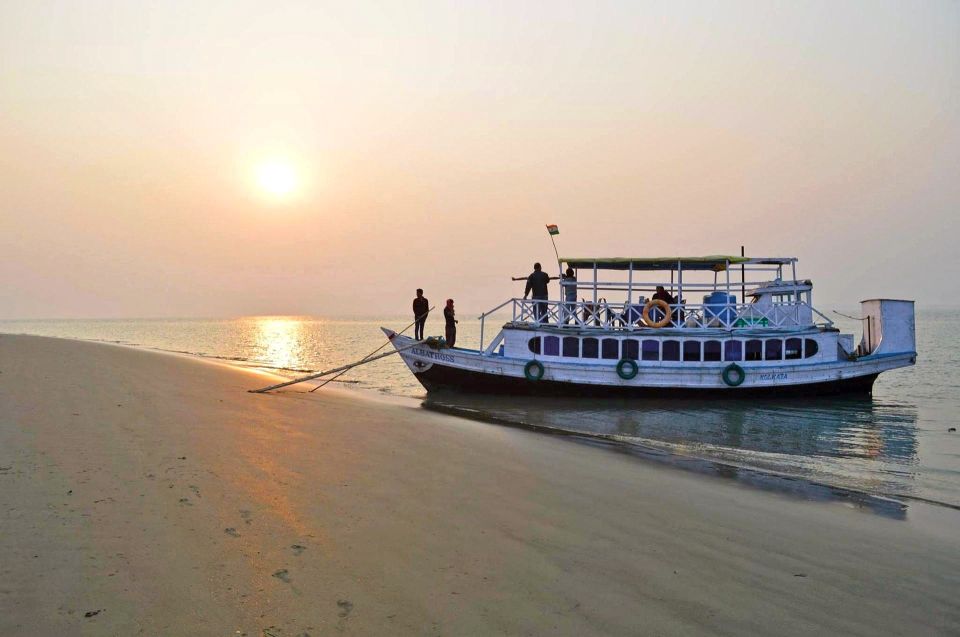 Sundarbans – Boot am Strand