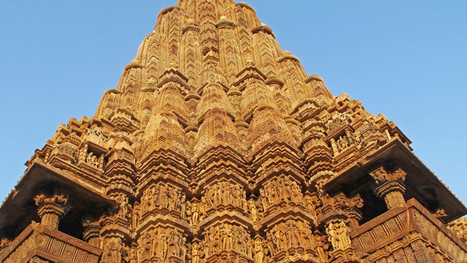 Khajuraho-Tempelanlagen mit erotische Skulpturen