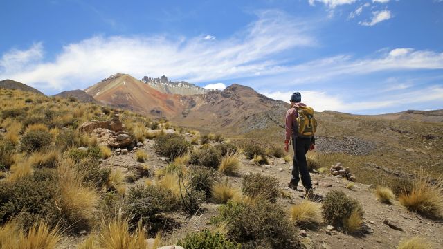 Trekking zum Kraterrand (4885 m) des Vulkans Tunupa am Nordufer des Salar de Uyuni