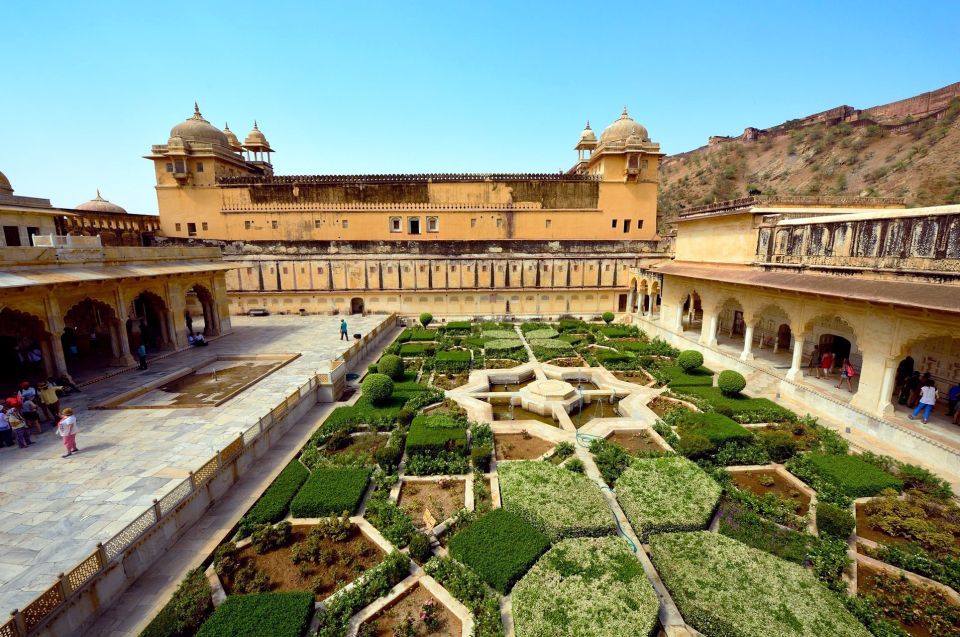 Fort Amber Garten bei Jaipur im Goldenen Dreieck