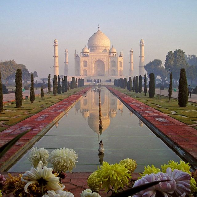 Taj Mahal in Agra zum Sonnenuntergang