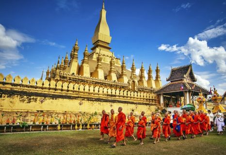 That Luang Festival - Prozession der Mönche
