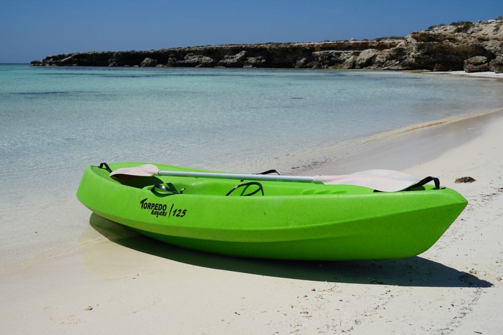 Auf den Abrolhos Inseln gehört Kajaken zum Pflichtprogramm.