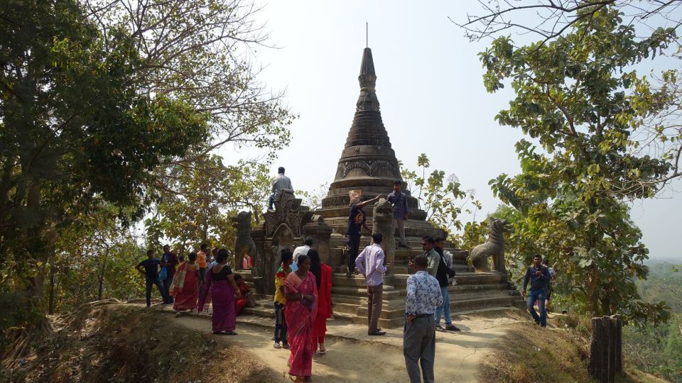 Am hinduistischen Adinat Tempel