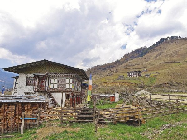 Bauernhaus in Ostbhutan © Diamir