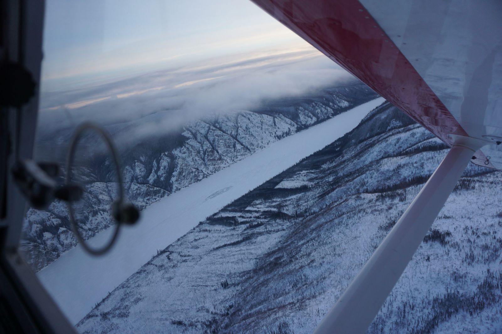 Ein Teil des Yukon Quest verläuft auf dem gefrorenen Fluss