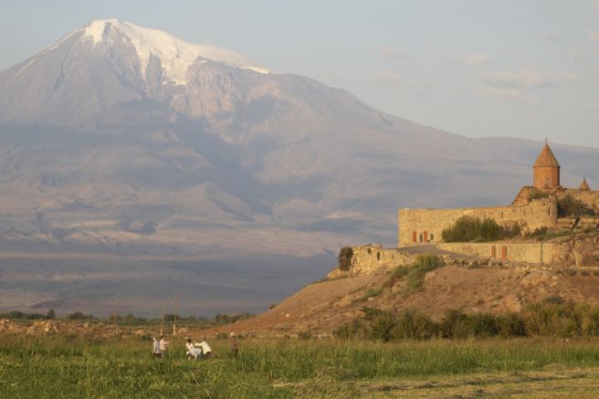 Khor Virap mit Ararat am Morgen