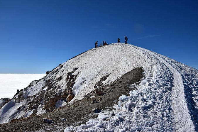 Nur noch wenige Meter bis zum Gipfel des Pico de Orizaba © Diamir