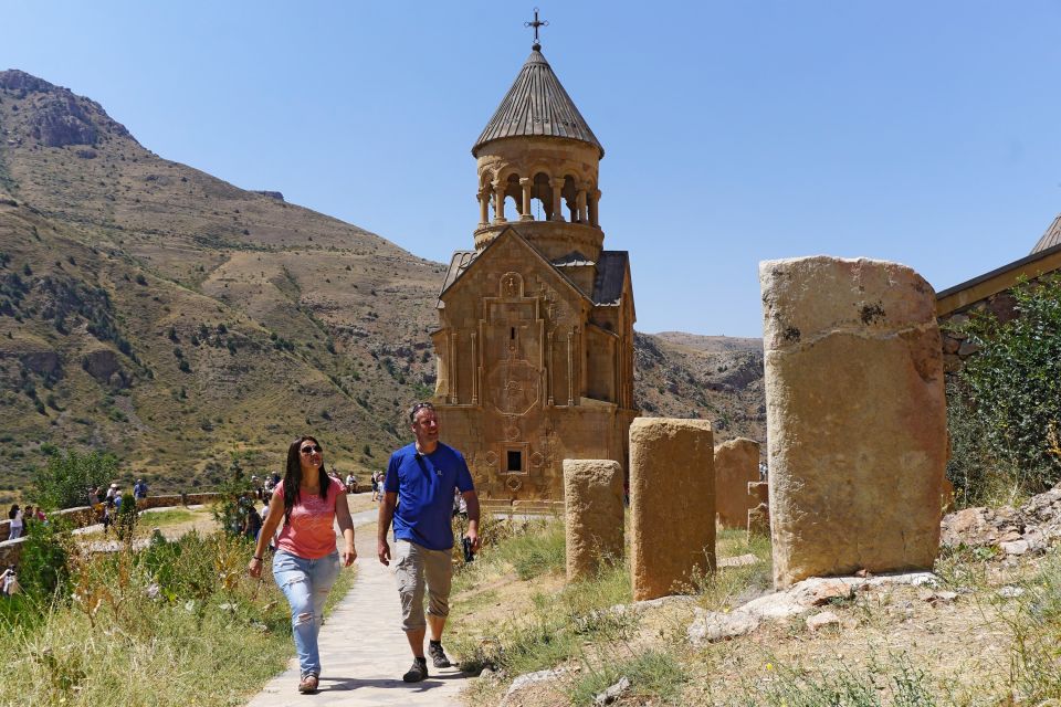 Besichtigung der Klosteranlage von Noravank