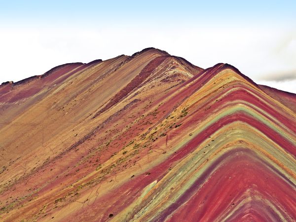 Vinicunca: Der berühmte Regenbogenberg in Peru © Diamir