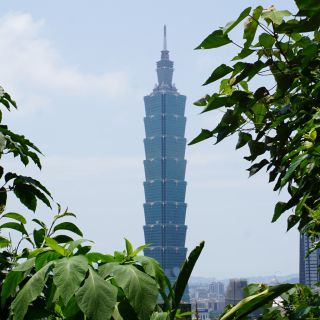 Das Taipeh 101, der einst höchste Wolkenkratzer der Welt (bis 2007), der optisch an Bambus erinnern soll.