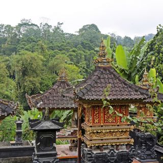 Tempelbau auf Bali